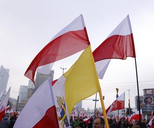Marsz Niepodległości 2023 w Warszawie. Mamy ZDJĘCIA ze stołecznych ulic! GALERIA część 1