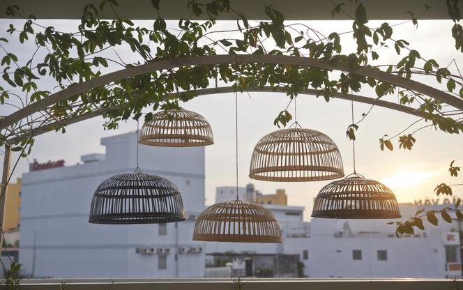 Plecione abażury na taras, balkon i do ogrodu