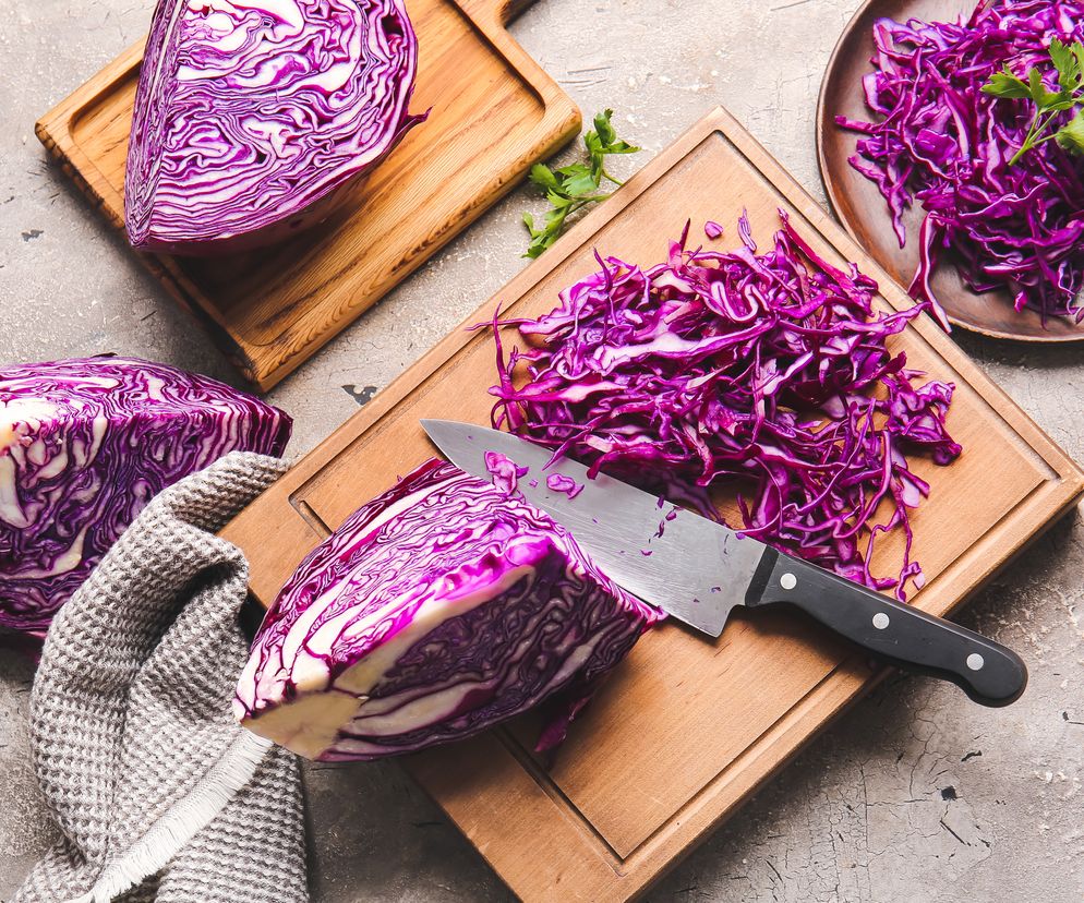 Surówka z czerwonej kapusty z chrzanem, tak pysznej jeszcze nie jedliście! 