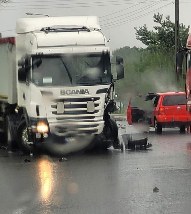 Groźny wypadek na DK 78 w miejscowości Pradła (pow. zawierciański)