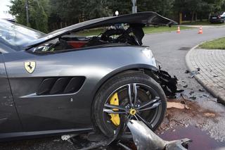 19-latka w Fiacie Seicento skasowała Ferrari GTC4 Lusso warte milion złotych