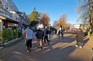 Nowy trend nad morzem! Lody i pamiątki w połowie listopada? Ta nadmorska miejscowość jest czynna cały rok