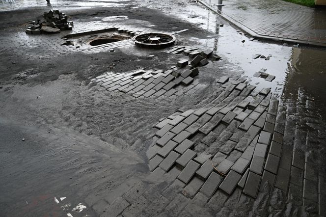 Potężne burze nad Podkarpaciem. Grad, wicher i potoki deszczu, jak w środku lata!