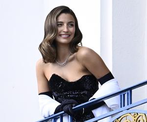 Julia Wieniawa szaleje w Cannes niczym zagraniczna gwiazda. Wszyscy patrzą tylko na jedno