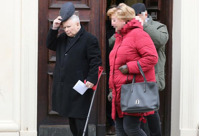Jarosław Kaczyński na niedzielnej mszy