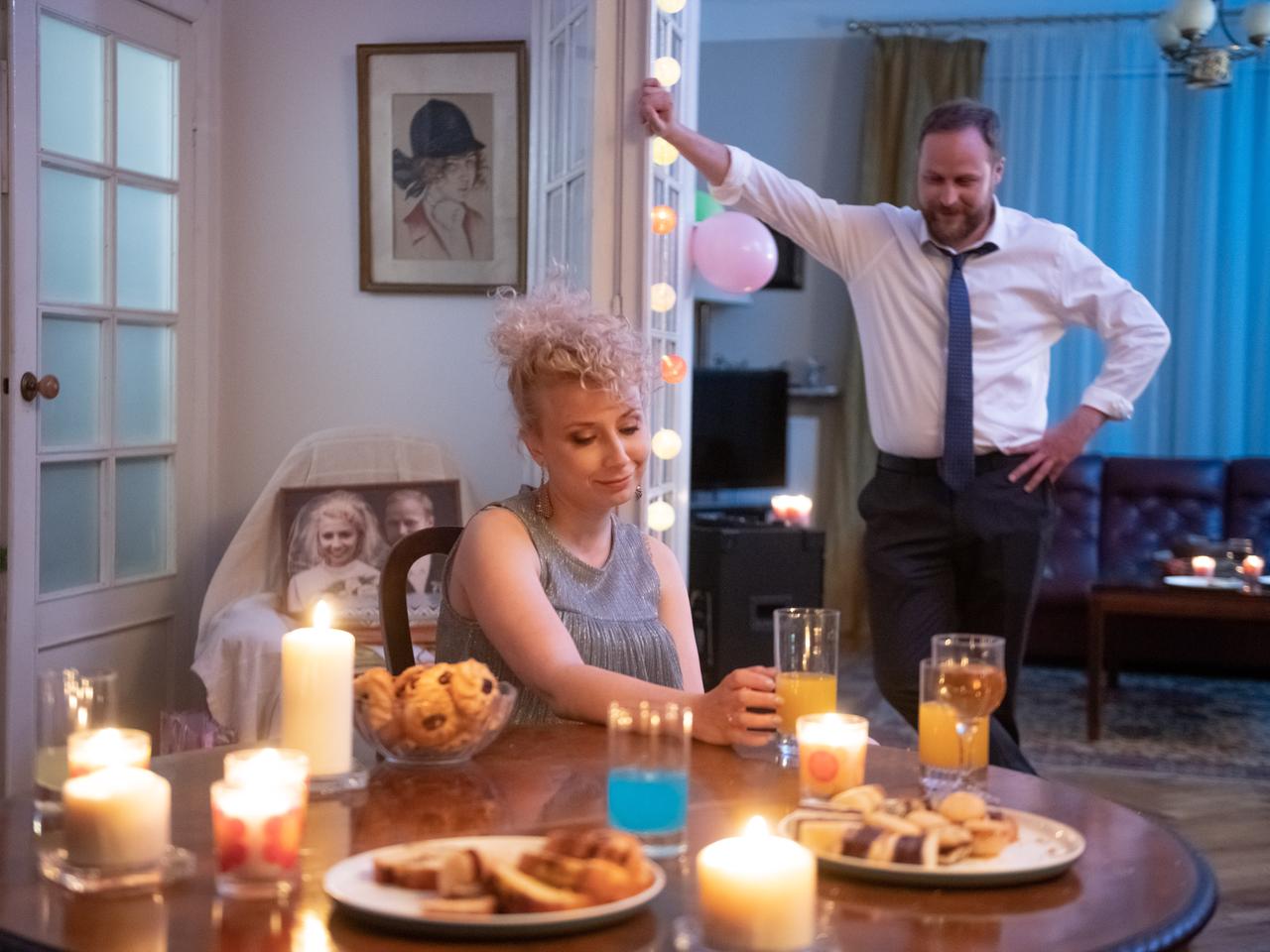 Na Wspólnej odc. 3159 - opis, streszczenie: Beata odkrywa, że Paweł bierze udział w filmie porno