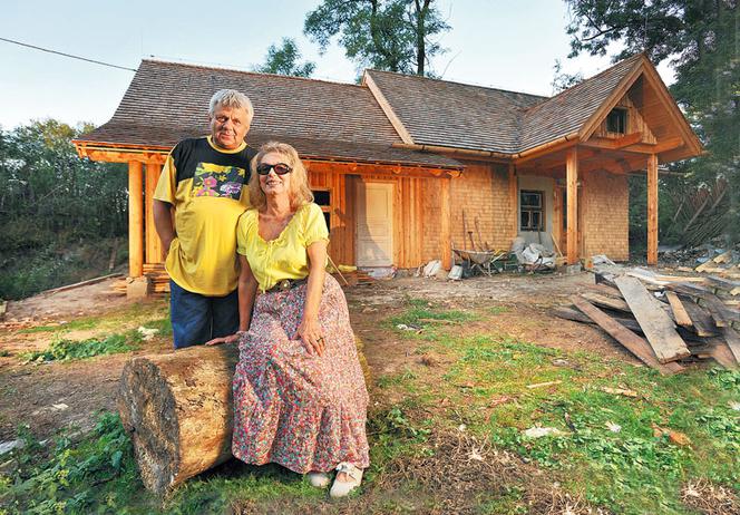 Katarzyna Gaertner i Kazimierz Mazur odbudowują dom i życie