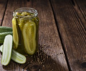 Ogórki kanapkowe w słodko-octowej zalewie z kurkumą