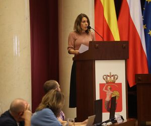 Nadzwyczajna sesja Rady Warszawy