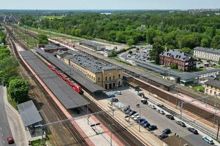 Te miasta w województwie kujawsko-pomorskim mają piękne dworce kolejowe. Zobaczcie perełki architektury [GALERIA]