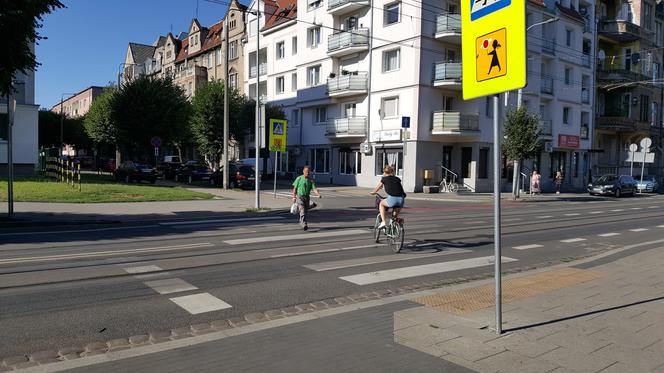 Potrącenie 7-letniej rowerzystki na pasach. Wypadek na ulicy Legionów w Grudziądzu [AKTUALIZACJA]