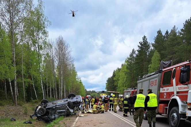 Trześcianka. Tragiczny wypadek na drodze z Zabłudowa do Hajnówki. 1 osoba nie żyje, 10 rannych
