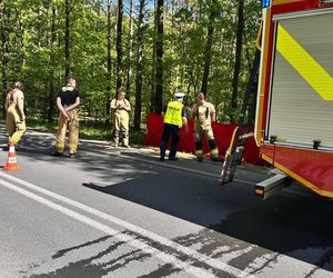 35-latek zginął na motocyklu. Tragiczny wypadek w Lipkach