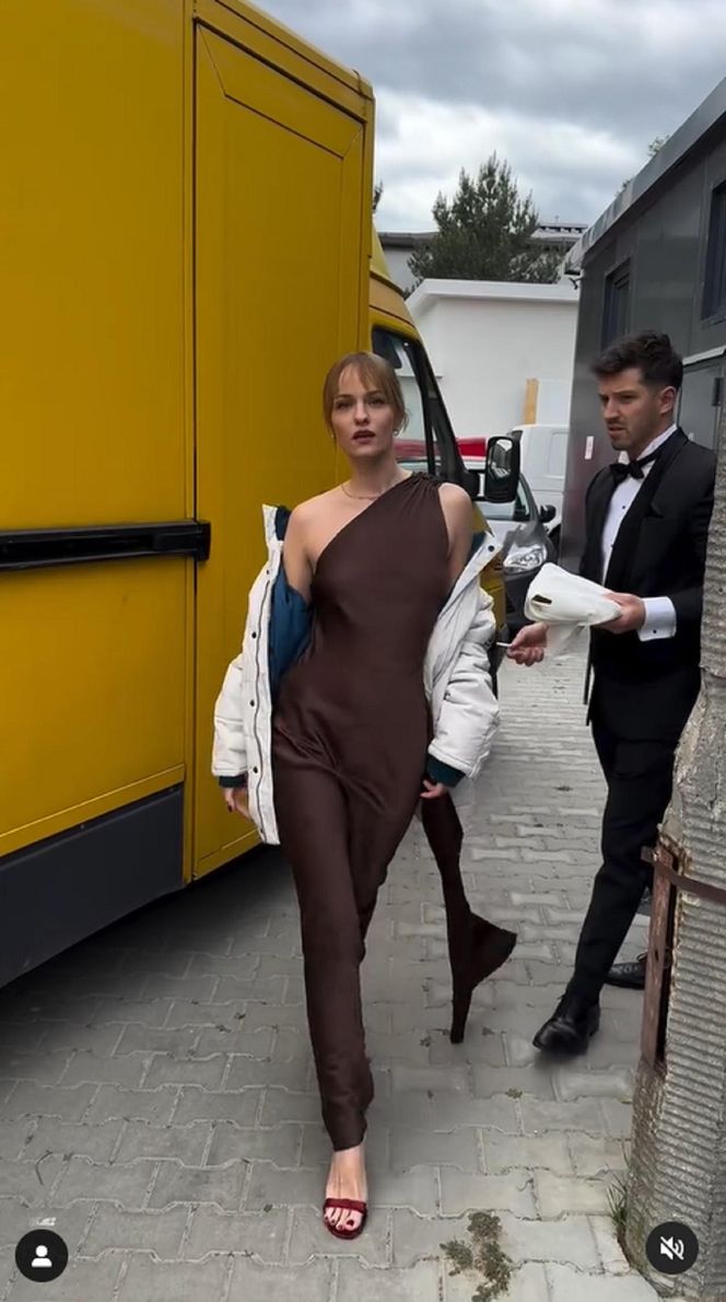 Barwy szczęścia na planie. Justin (Jasper Sołtysiewicz), Ola (Michalina Robakiewicz)