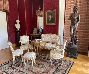 Pałac w Rogalinie zachwyca turystów. Znajduje się 20 kilometrów od Poznania 