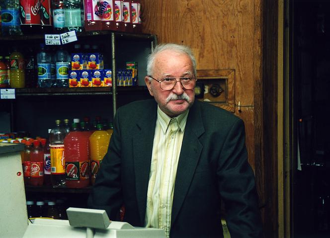 Złotopolscy, Karabasz (Gustaw Lutkiewicz)