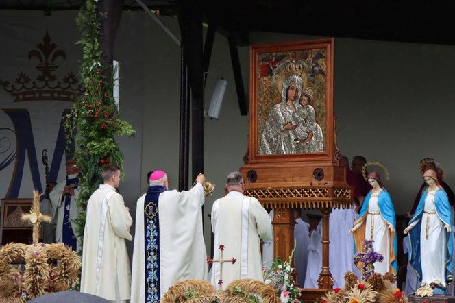 Odpust w Gietrzwałdzie. Do słynącej z Objawień Maryjnych miejscowości przyjechały tłumy