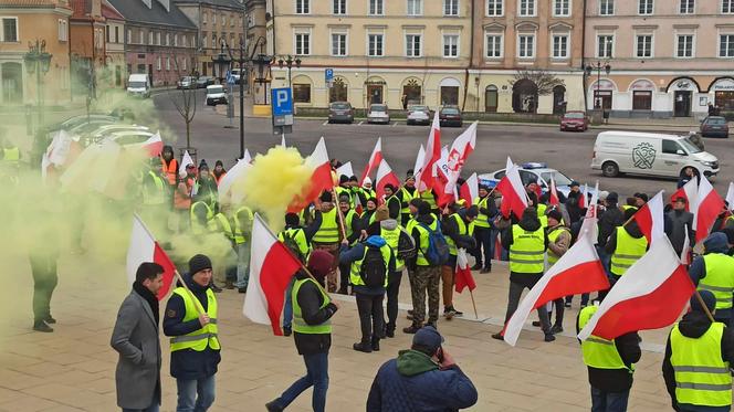 Rolnicy w Lublinie rozpoczęli przemarsz. Mamy zdjęcia!