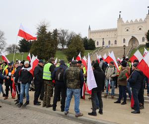 Protest rolników 20 marca w Lublinie. Przeszli ulicami miasta pod LUW