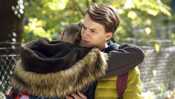 Barwy szczęścia odc. 2029. Zuzia (Anna Adamus), Filip Lisicki (Kuba Dyniewicz)