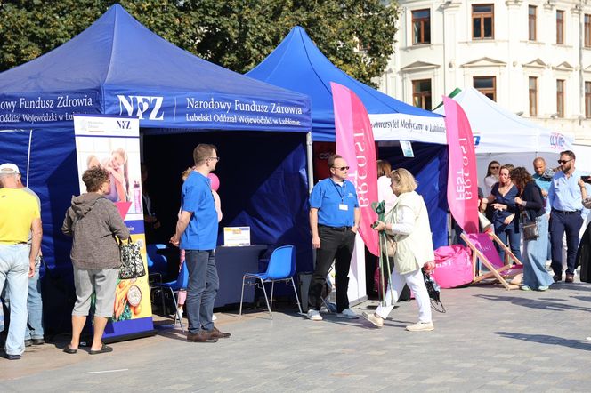 W centrum Lublina królował róż! Przez miasto przeszedł Marsz Różowej Wstążki