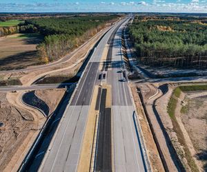 18 grudnia GDDKiA oddała  do ruchu ostatni z trzech odcinków autostrady A2 Mińsk Mazowiecki – Siedlce, pomiędzy węzłami Groszki i Siedlce Zachód