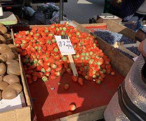 Najtańsze owoce i warzywa są na targowisku w Będzinie