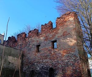 Tajemniczy mur w centrum Szczecina