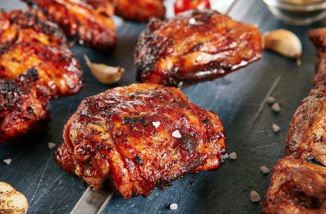 Udka z powidłami węgierkowymi z grilla: łatwy przepis na obłędnie smaczną ucztę