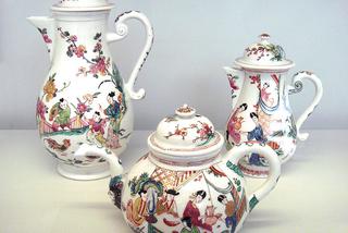 Miśnia – wczesny (ok. 1720 r.) serwis do kawy w wykonanej poza fabryką dekoracji orientalistycznej