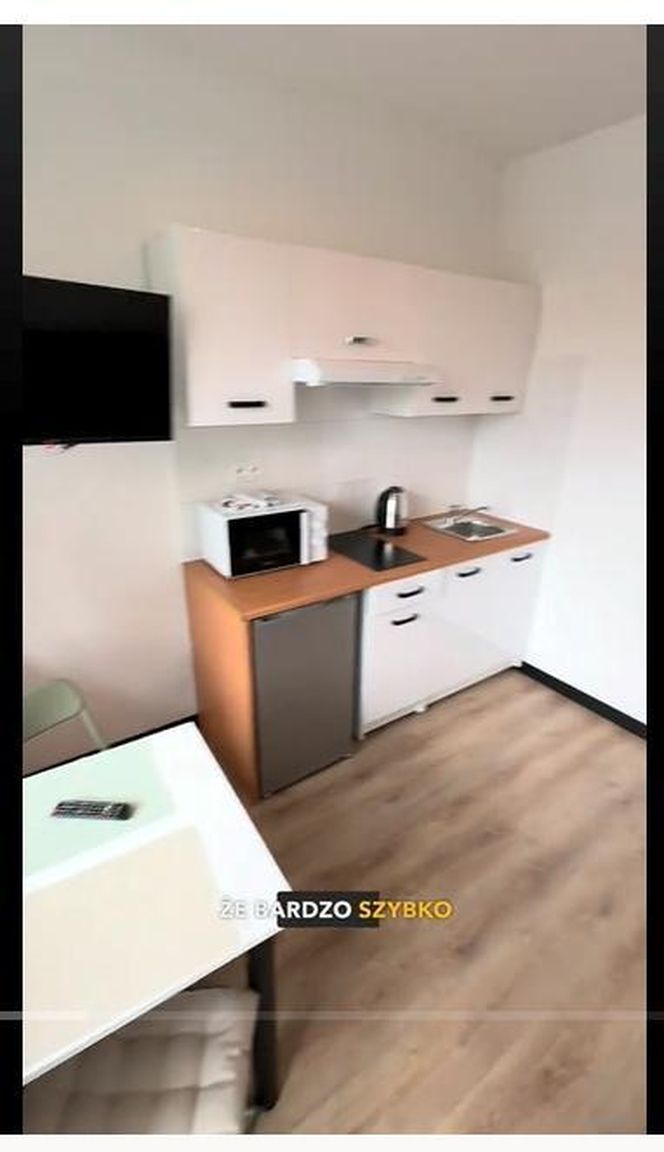 W Bytomiu z jednego mieszkania zrobiono 5 mikrokawalerek. "Klatki jak z Hongkongu"