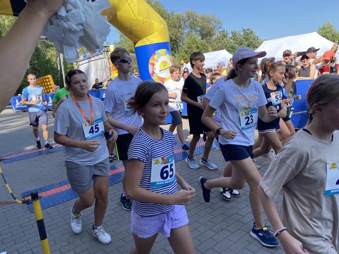 Kilometry Pomocy Michelin 2024. Sportowe emocje na plaży miejskiej w Olsztynie. Zobacz zdjęcia!