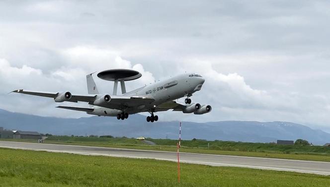 Samoloty NATO AWACS 