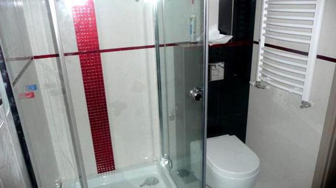 Kabina prysznicowa w małej łazience
