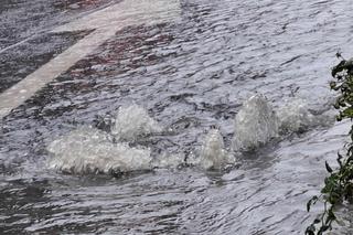 Kalisz/Ostrów. Intensywne opady deszczu. Strażacy otrzymują kolejne zgłoszenia