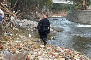 77-latka zaginęła podczas powodzi w Kotlinie Kłodzkiej. Kolejny dzień poszukiwań bez rezultatu