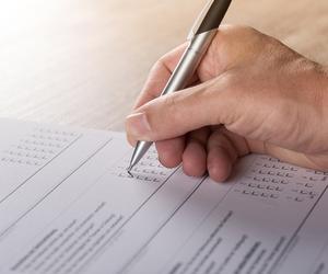 Ankieta w szkołach w Tarnowie Podgórnym wywołała burzę. Gmina odpowiada na zarzuty