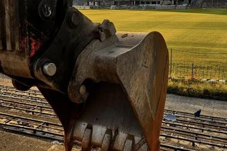 Stadion Ruchu Chorzów przechodzi do historii. Trwa rozbiórka legendarnej trybuny