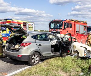 To miała być niedzielna przejażdżka zabytkowym autem. Zginęli na miejscu