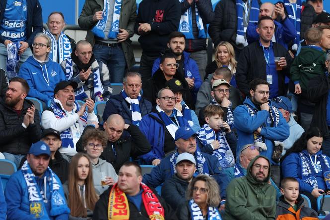 Kibice na Stadionie Śląskim podczas Wielkich Derbów Śląska (16.03.2024)