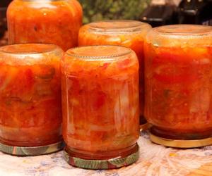 Ogórki po cygańsku kontra kiszone: które lepsze? Poznaj nowy hit twojej kuchni