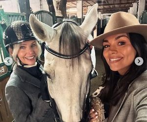 Agnieszka Woźniak-Starak wyglądała jak z brytyjskiej arystokracji. Co za luksus!