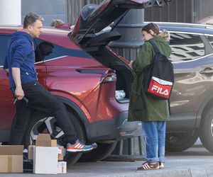 Damięcki i Schejbal wiją wspólne gniazdko? Noszą ciężkie kartony
