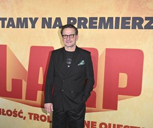 Premiera LARP. Miłość, trolle i inne questy: Pawł Deląg z partnerką