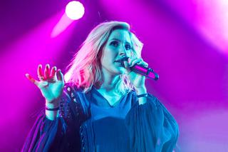 Ellie Goulding goni paparazzo, który ją śledził. Zobacz VIDEO