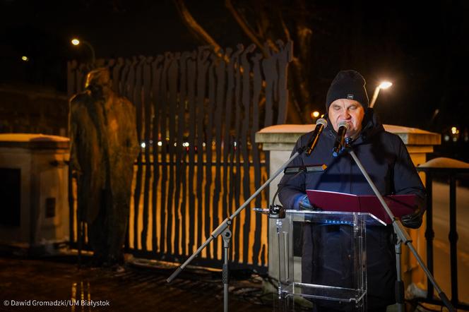 Białystok. Odsłonięto pomnik Władysława Bartoszewskiego