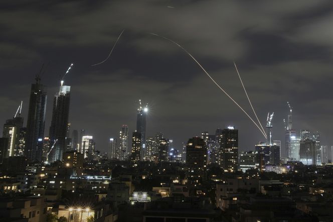 Trwa wymiana ciosów między Izraelem a Iranem. Wojna przybiera na sile