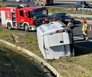 Wypadki z furgonetkami przy lotnisku i na S8