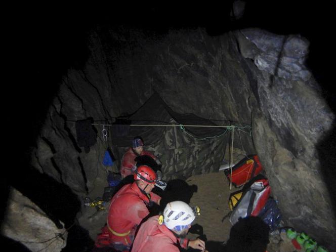 Akcja ratunkowa w Jaskini Wielkiej Śnieżnej