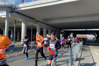 DOZ Maraton Łódź 2025. Biegacze opanowali Łódź